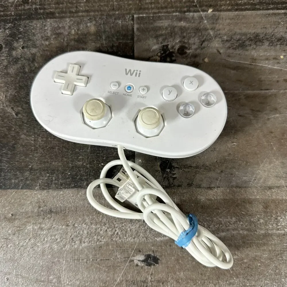 Official Nintendo Wii Pro Controller Classic White RVL-005 OEM Tested